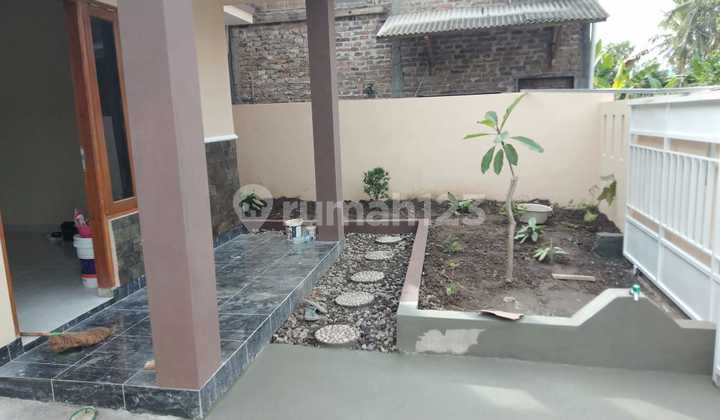 SHM House at Pasar Balangan, Jl. Kebon Agung, Sendang Rejo, Minggir, Sleman, Special Region of Yogyakarta, Indonesia, 55562, Seyegan 2