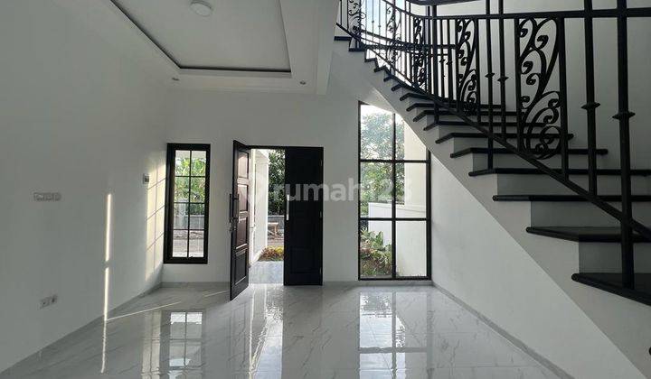 Rumah 2 Lantai Baru Klasik Modern di Nogotirto, Sleman 5
