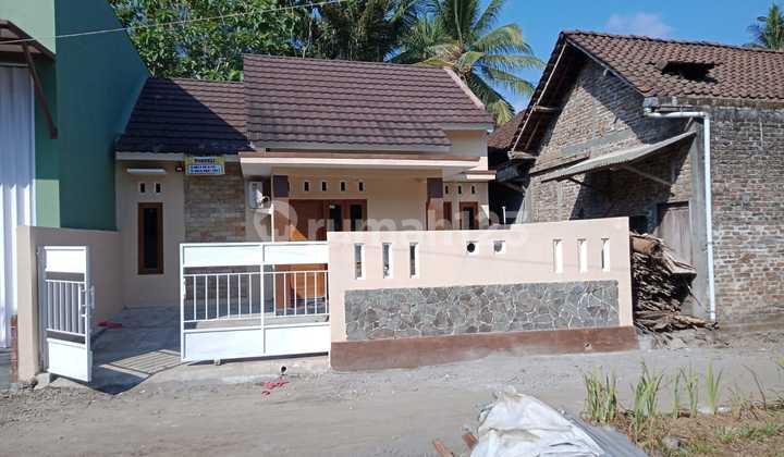 Rumah SHM di Pasar Balangan, Jl. Kebon Agung, Sendang Rejo, Minggir, Sleman, Daerah Istimewa Yogyakarta, Indonesia, 55562, Seyegan