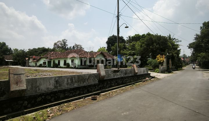 Special Plot of Land in Seyegan, Sleman, Yogyakarta Special Plot of Land in Seyegan, Sleman, Yogyakarta