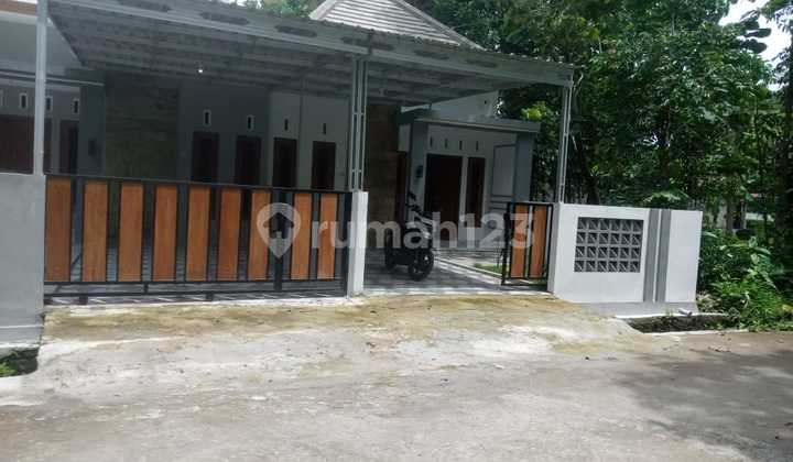 Rumah Baru di Timur Rsud Prambanan Slema Yogyakarta