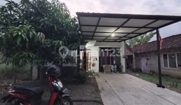 Fully Furnished Minimalist House Near Ngino Market Sleman