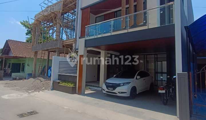 Dijual Rumah Mewah 2 Lantai Di Jl.palagan Km.1 Yogyakarta 2
