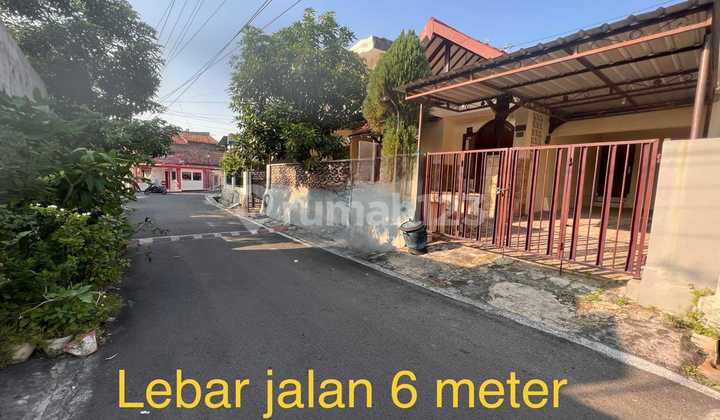 For Rent House Behind Sriwijaya Women's Building, Perbalan 1