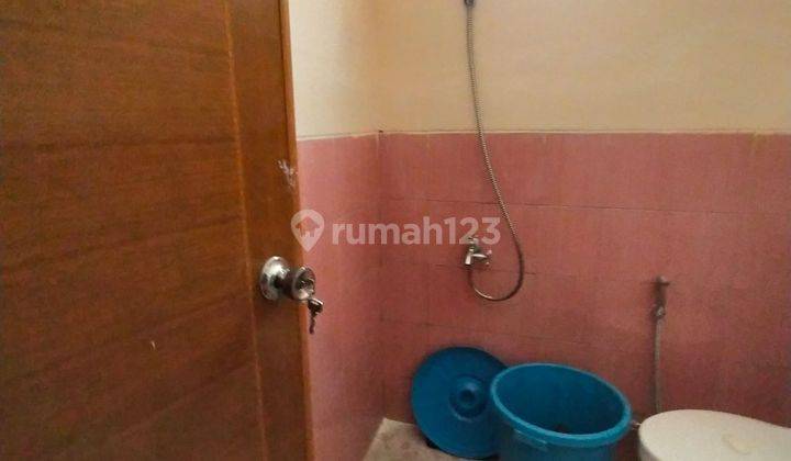 Disewakan rumah di Kelud sampangan 8