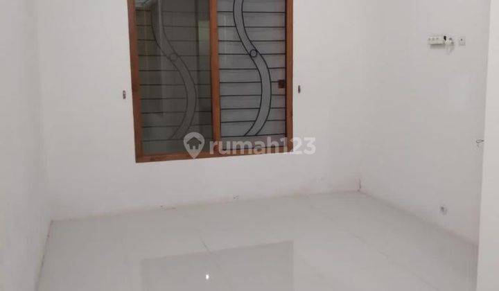 Disewakan rumah di Citra Grand SAMBIROTO 8