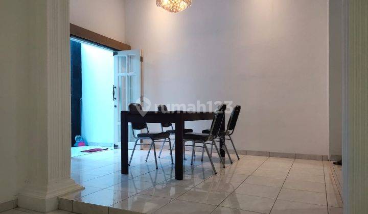 Dijual rumah Mewah di Jl. Kyai Saleh Mugas 5