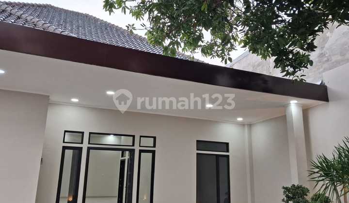 Selling New House in Halmahera Semarang 1