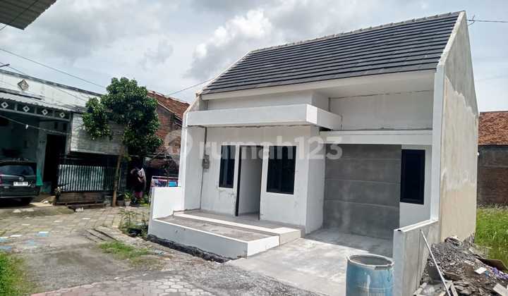 Jual Rumah Di Griya Asri Tlogomulyo 2