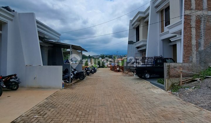 Jual Rumah Baru Ready di Diamond Hill Banyumanik 2