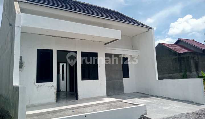 Jual Rumah Di Griya Asri Tlogomulyo 1