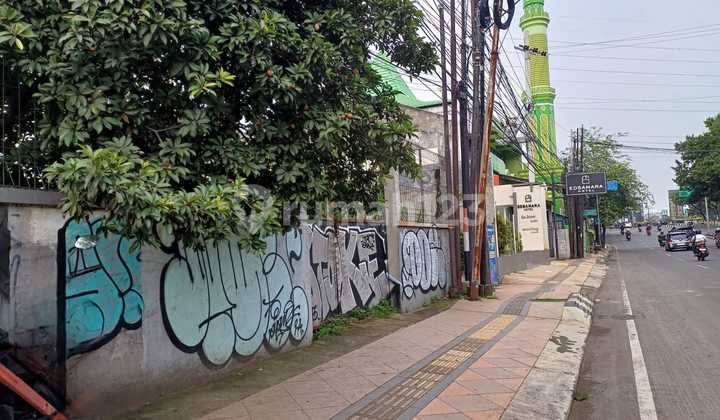 Disewakan. Lahan di Jl.sugiyopranoto 1