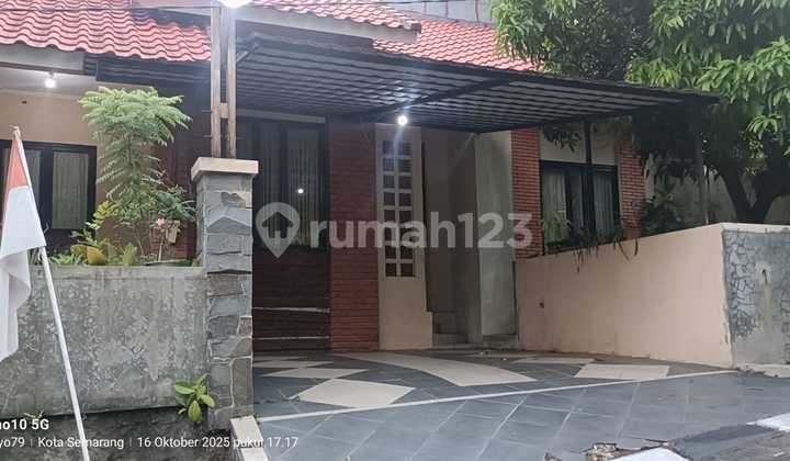 Disewakan Rumah Di Villa Pinus Banyumanik 2