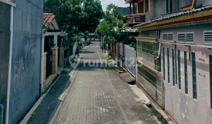 Active Boarding House For Sale in Wonodri 2