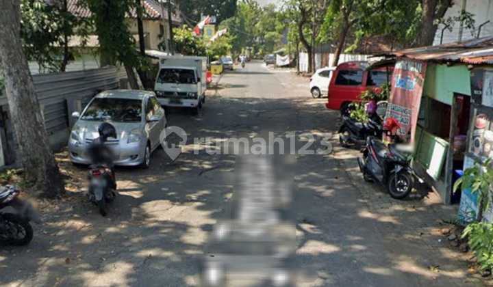 Selling Cheap Plot on Jl. Ronggolawe Sembar 2
