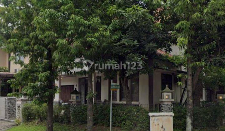 2 Lantai Bagus Terawat Rumah Graha Family Surabaya  1