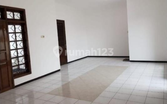 2 Lantai Terawat Rumah Simpang Darmo Permai Selatan 2