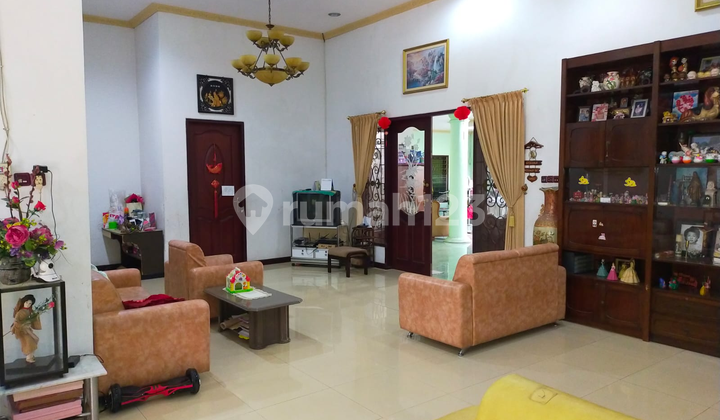 There is a Separate Building at Rumah Darmo Permai Timur. 2