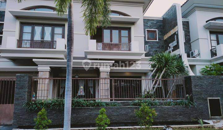 2,5 Lantai Rumah Central Park Klampis Surabaya Timur Dekat Merr 1