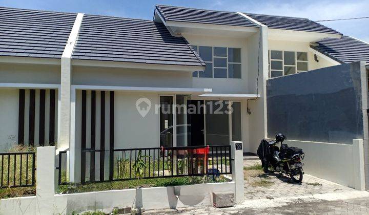 Rumah Golden Berry Menganti, Gresik Mungil Minimalis  1