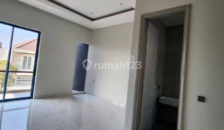 Rumah Pakuwon Indah Minimalis Ciamik Harga Nego Aja 7