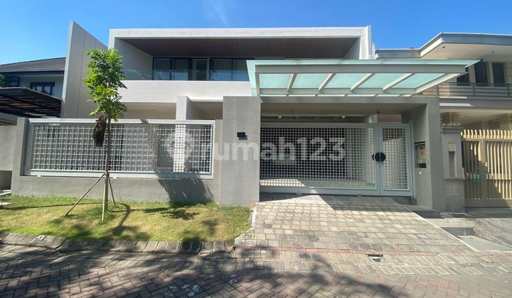 Luxury Modern Rumah Graha Famili Surabaya Barat - Kondisi Baru Gress
