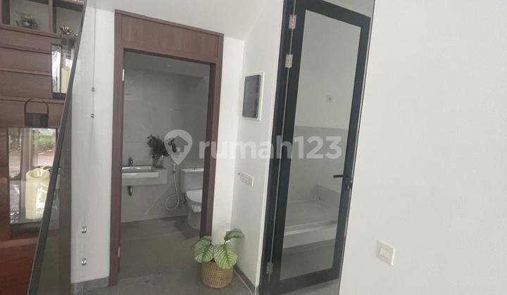 Signature Home Rumah Raya Alam Hijau Citraland, Surabaya 2