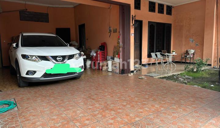 Daerah Kota Lama Surabaya Rumah di Jalan Besuki, Perak Timur