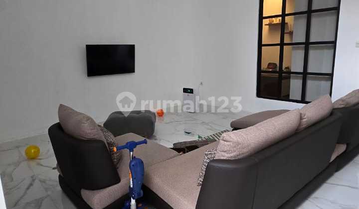 Turun 1M Rumah Darmo Sentosa Raya Baru Renov Semi Furnish Turun 1M Rumah Darmo Sentosa Raya Baru Renov Semi Furnish