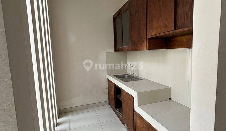 Semi Furnished Adem Hadap Selatan Rumah Graha Family Block D 2