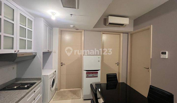 Apartment Furnish di La Riz Mansion Pakuwon 2 Bedroom Pool View  1