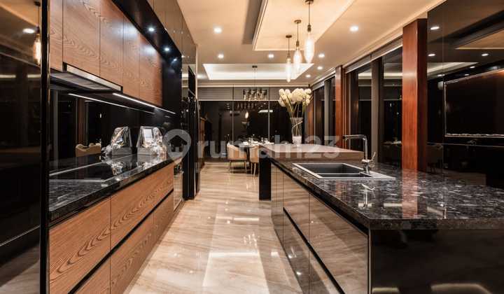 Rumah Graha Family Mewah Golf View Full Furnish Dekat Citraland  2