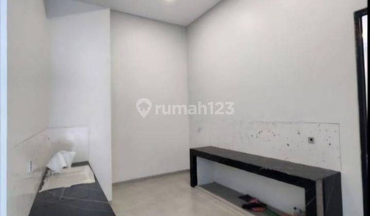 Rumah Pakuwon Indah Minimalis Ciamik Harga Nego Aja 10