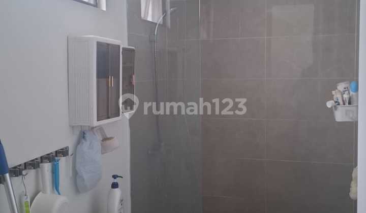 2 Floors Minimalist Tourist House Bukit Mas - Chelsea 2