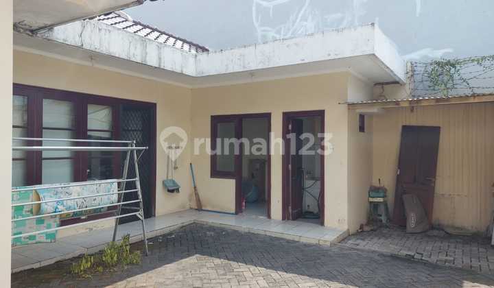 Adem Rumah South Emerald Mansion Citraland Surabaya 