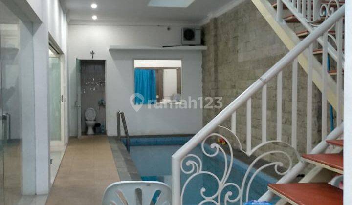 Rumah di Petemon 2 lt Plus Furnish Tengah Kota Surabaya 2