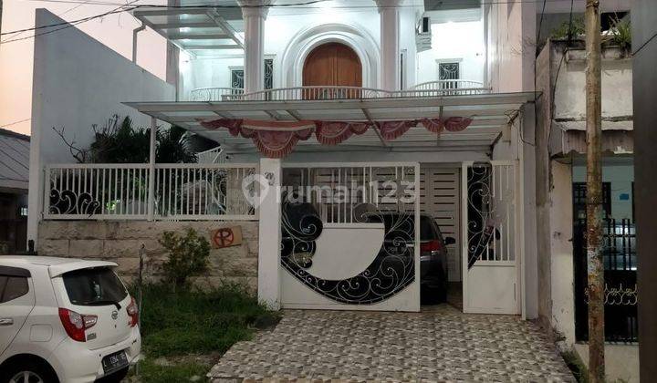 Rumah di Petemon 2 lt Plus Furnish Tengah Kota Surabaya 1