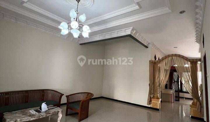 Rumah 2 Lantai Siap Huni, Dekat Ke Raya Merr Cuma 100m  2