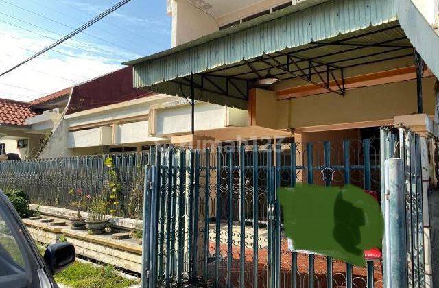 Rumah Lokasi di Manyar Tengah Kota Masih Bagus Akses Strategis  1