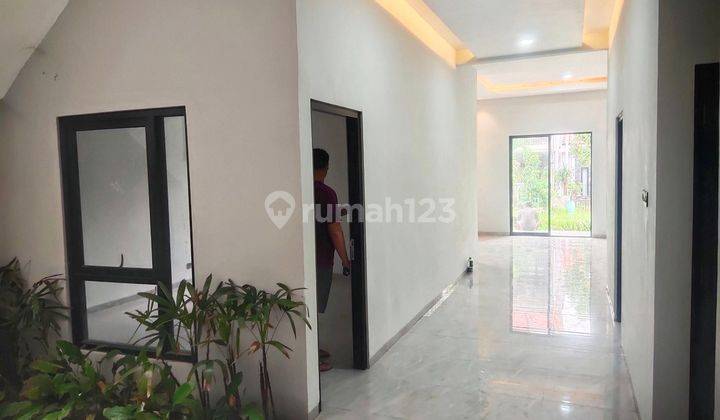 CANTIK MANIS Rumah di Puri Surya Jaya gedangan 2