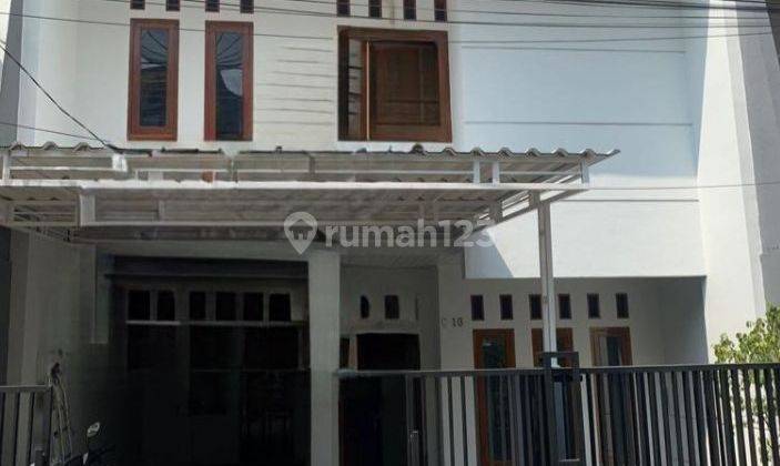 Rumah Siap Huni aman sejuk di di Cempaka putih Tengah jakarta pusat  1