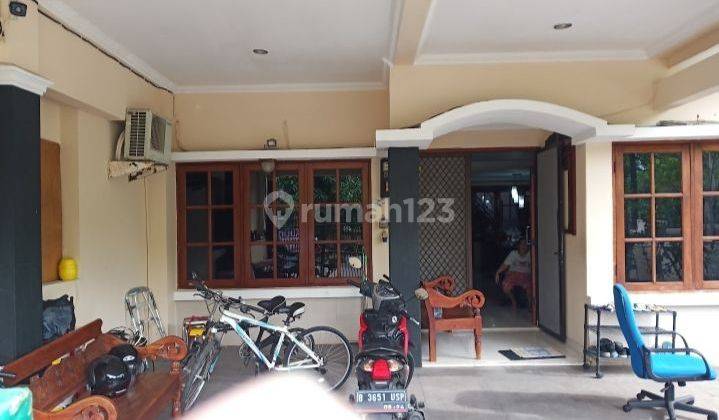 Rumah terawat Aman sejuk di Pegangsaan dua kelapa Gading Jakarta Utara  1