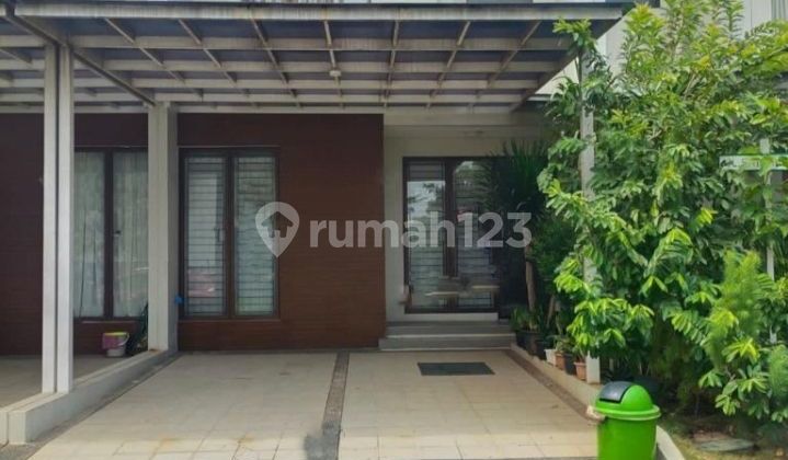 Rumah Asri nyaman di di JGC Cakung Jakarta Timur 