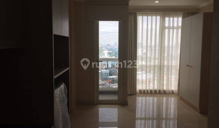 Apartemen Mewah Asri Nyaman terawat di Menteng Park 2