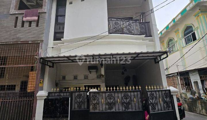 Rumah Di Pusat Bisnis Pademangan Jakarta Barat  1
