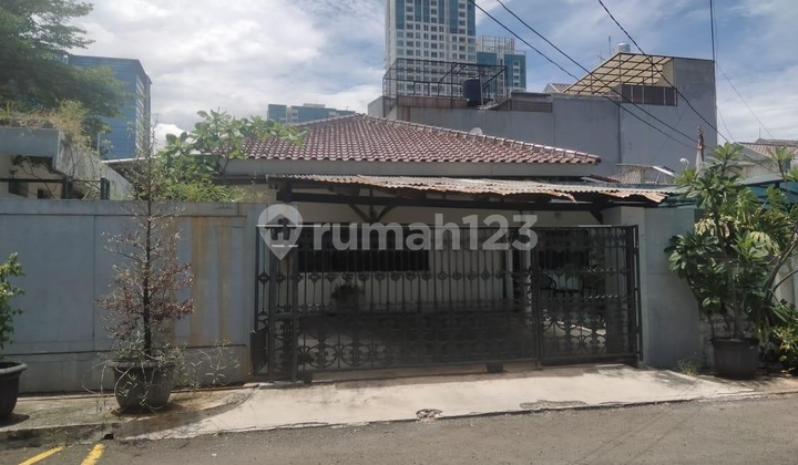 Rumah Asri Sejuk Di Pusat Bisnis Kelapa Gading Jakarta Utara