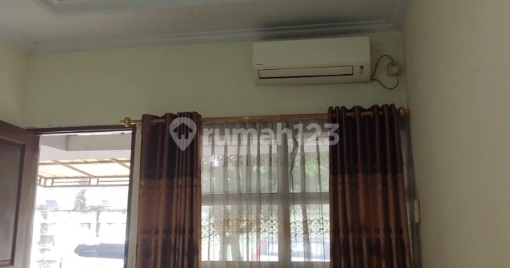 Asri Comfortable Strategic House in Bekasi Rimur