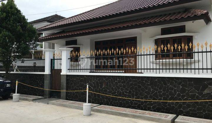 Rumah  Asri Nyaman Terawat Semi Furnish Cengkir Timur Kelapa Gading Jakarta Utara  2