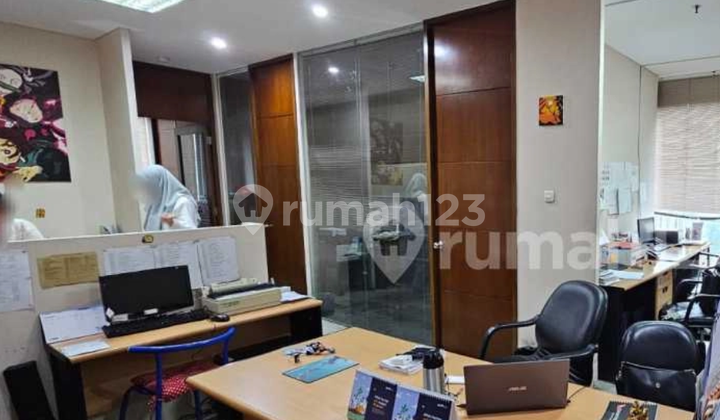 Office, 10 Floors The Belleza Office Tower 1