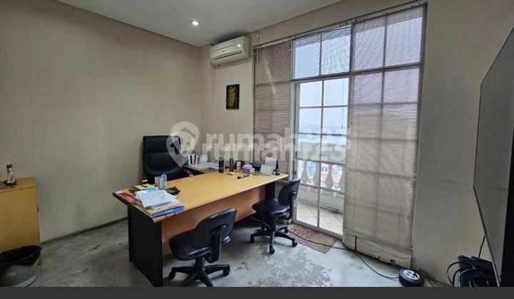 Ready-to-Occupy Building The Belleza Office Tower 1